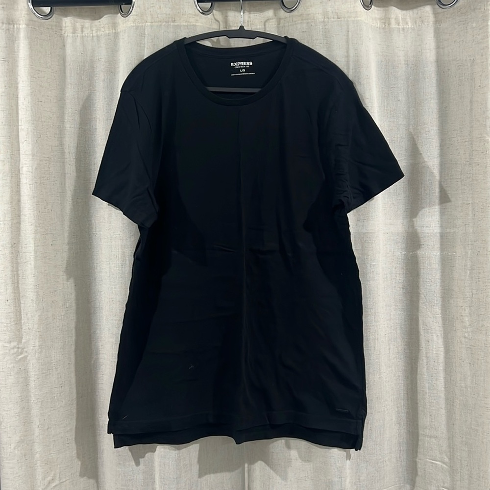 Express Large split hem t-shirt black